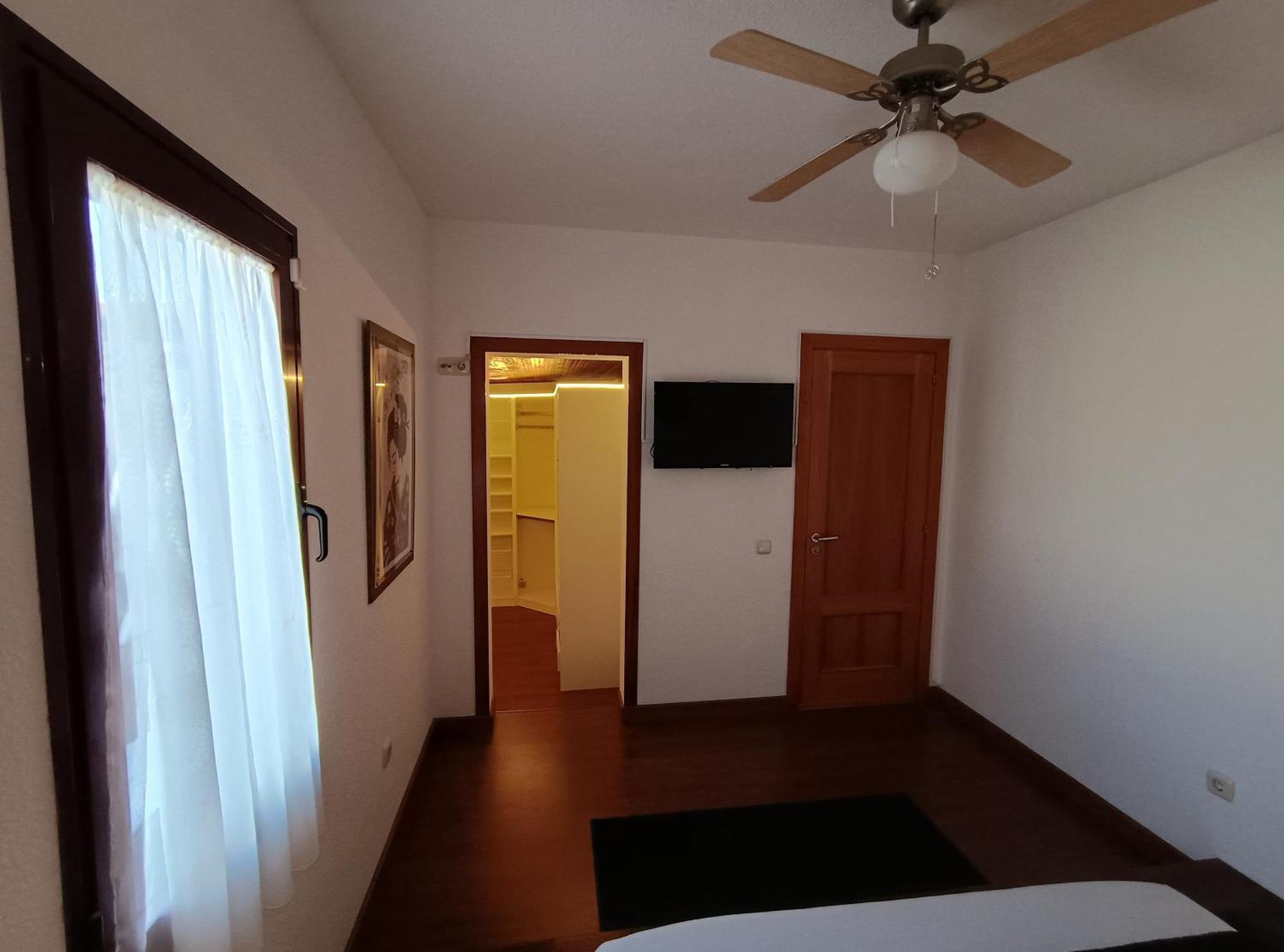 Enola Villa